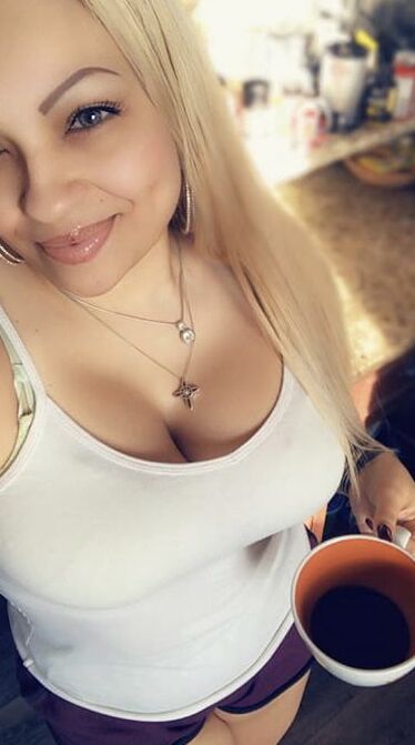 Big Tits Blonde MILF Bartender