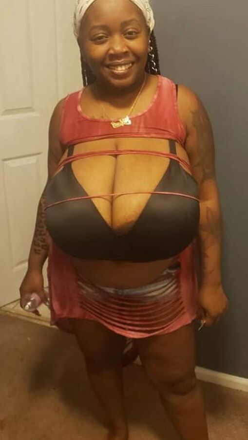 Huge Boob Amateurs