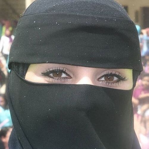Hot niqab
