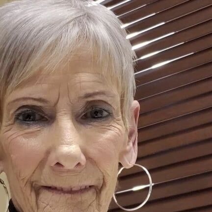 Dating site (Gilf section mix)