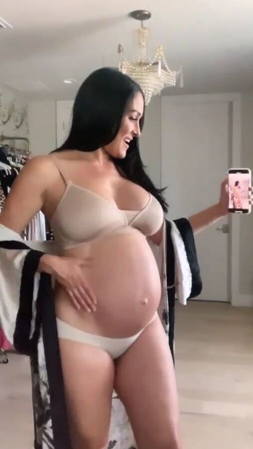 Nikki Bella