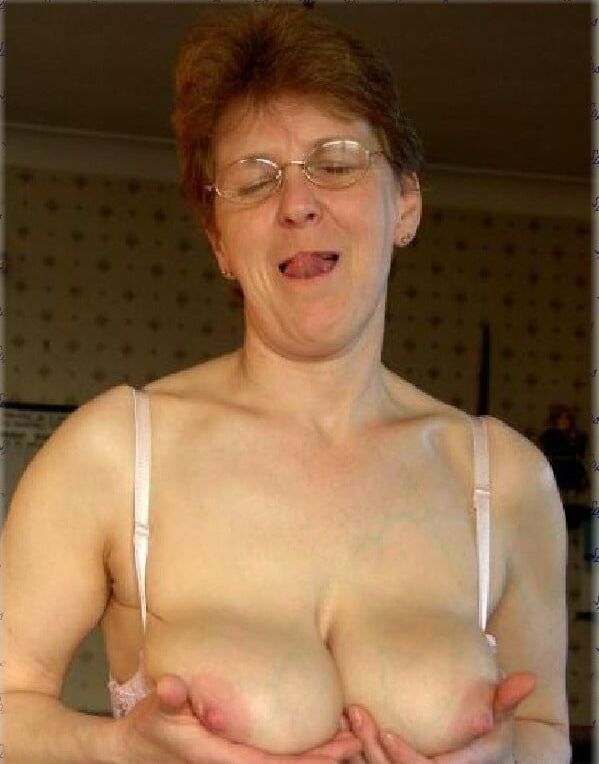 Older and hot (Handbra)