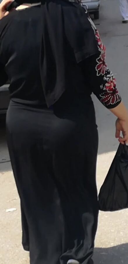 Egyptian mom