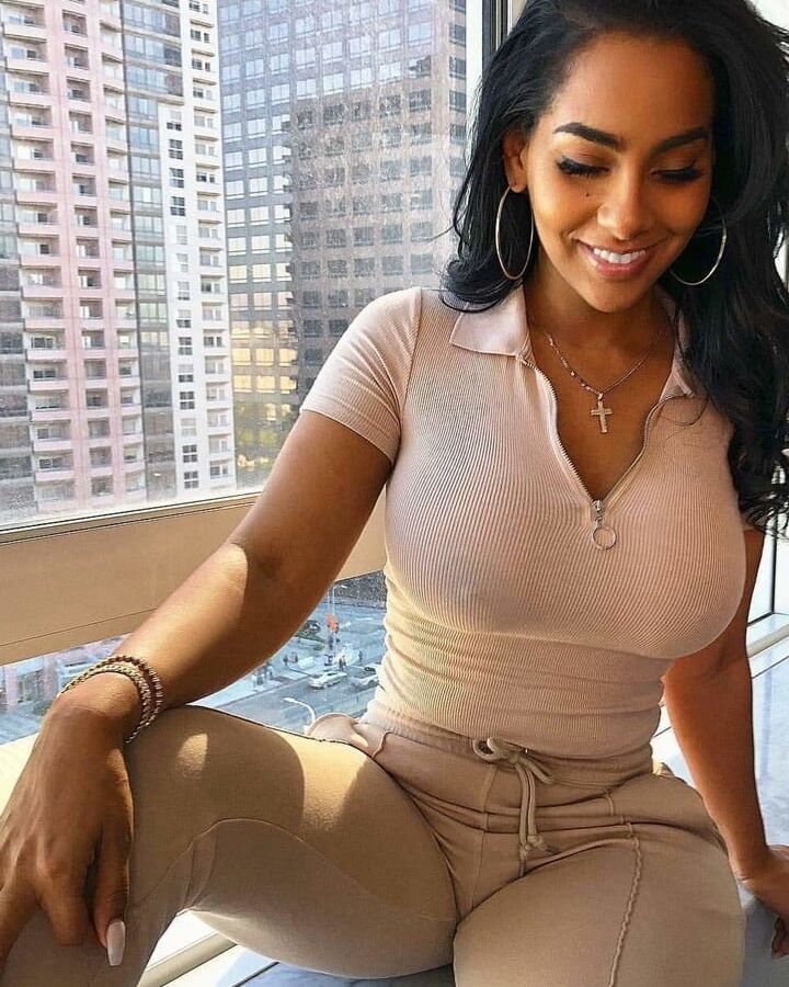 Huge Boob Amateurs