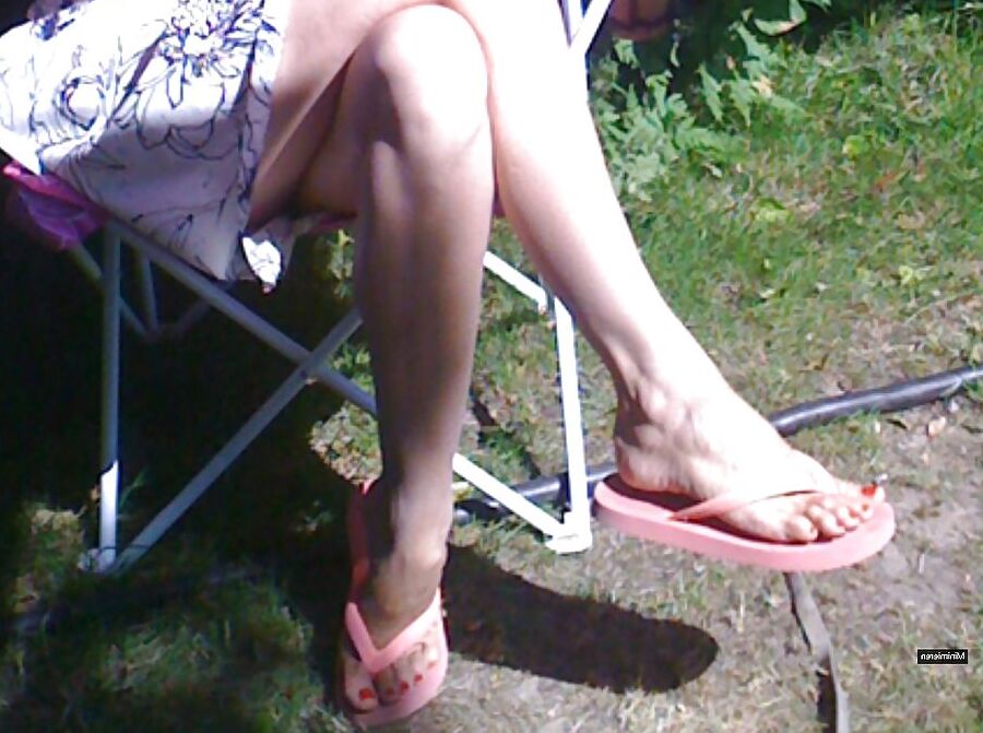 My Wifes Size . Mature Feet