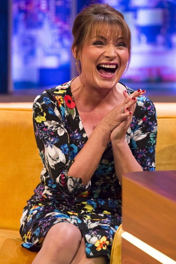 Lorraine Kelly UK Mature TV Presenter in Pantyhose