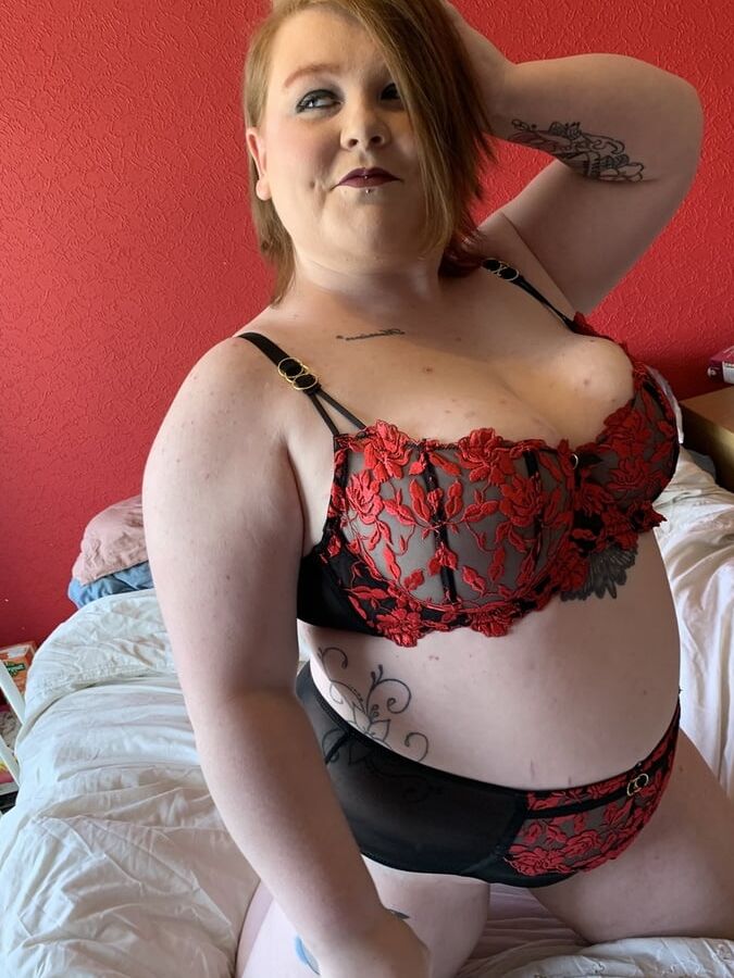 Sexy as fuck Fat Slut