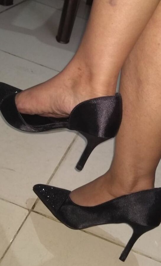 MY WIFE&;S SEXY HEELS