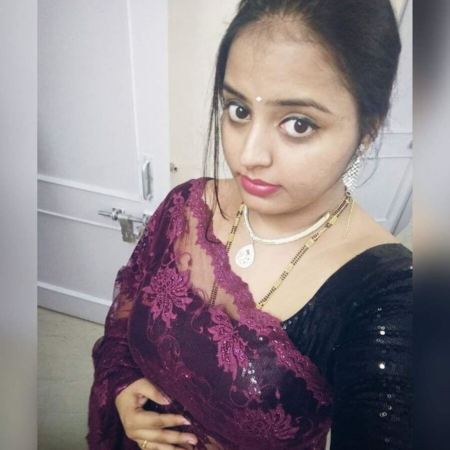 Modern look in sexy didi neha