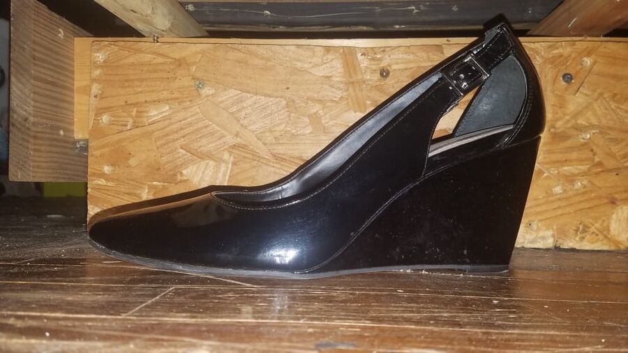 BCBGeneration "Blossom" Wedges - Black Pat.