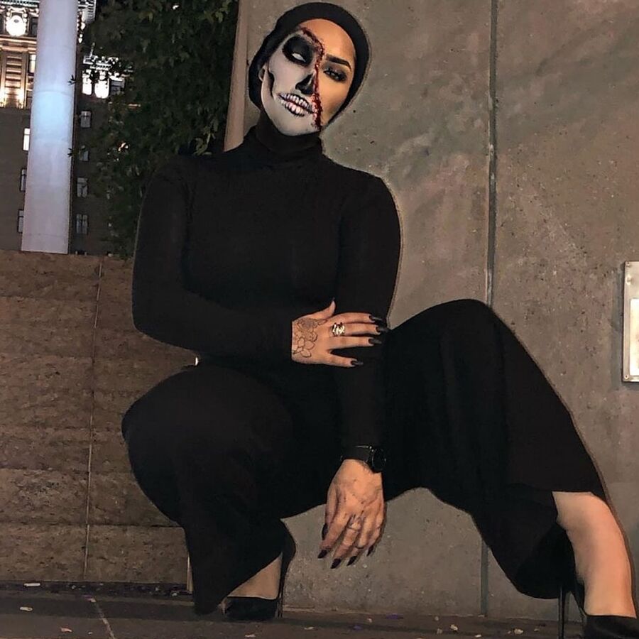 hijab sexy hoe!