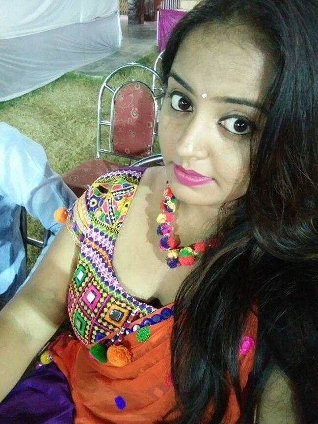 Modern look in sexy didi neha