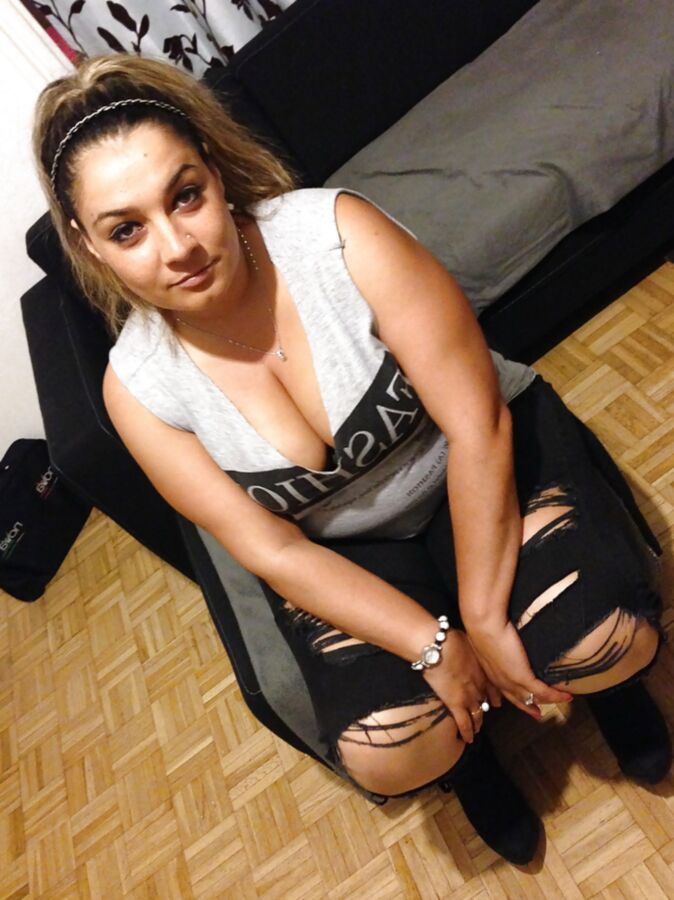 BBW Latina (cum on her face)