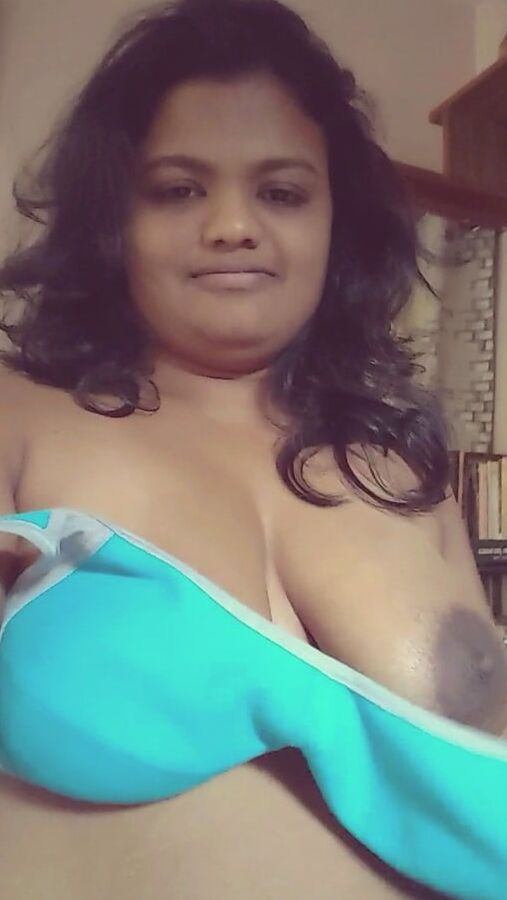 Wifey&;s Tits Out