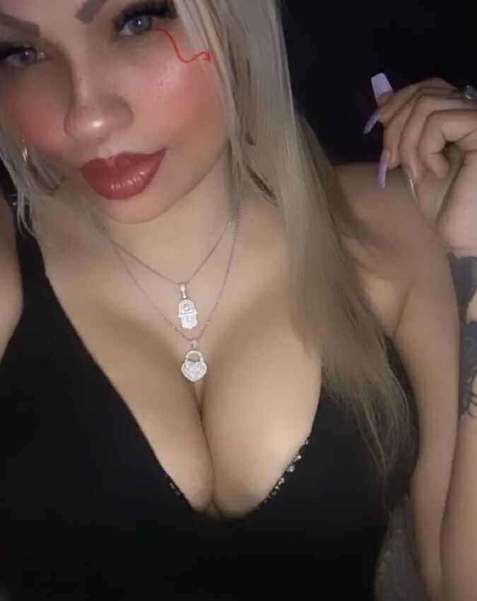 Big Tits Blonde MILF Bartender