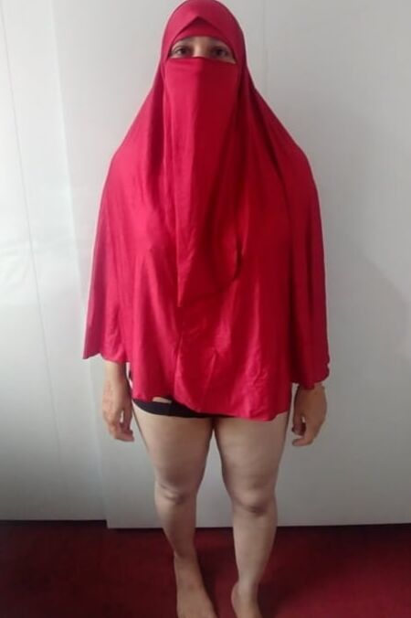 Hot niqab