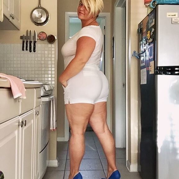 No Bra Club gallery