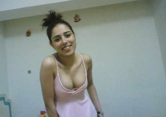 Nos soeurs beurettes des putes exposes - arabians bitches