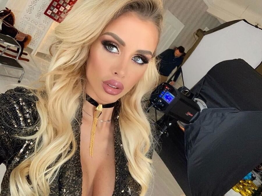 Bimbo Invasion