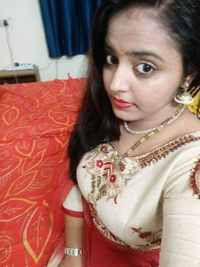 Modern look in sexy didi neha