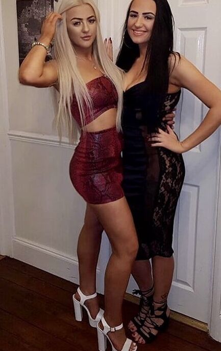 Hot Blonde Babe: Chloe