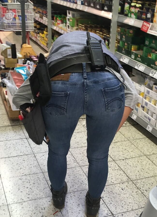 Ass in Jeans