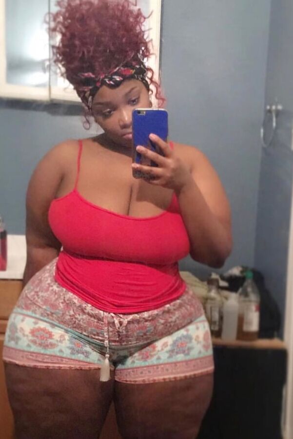 Amazing BBW Lokiilowkey