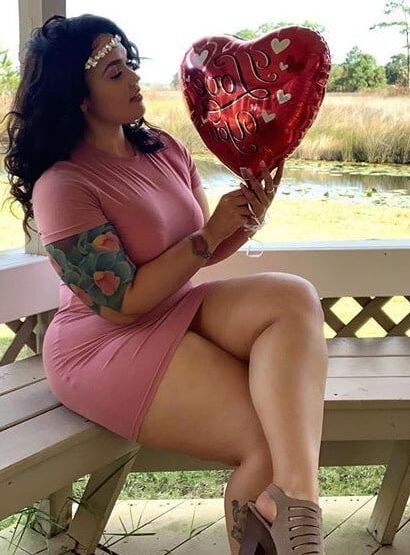 Gorgeous Curvy Ladies
