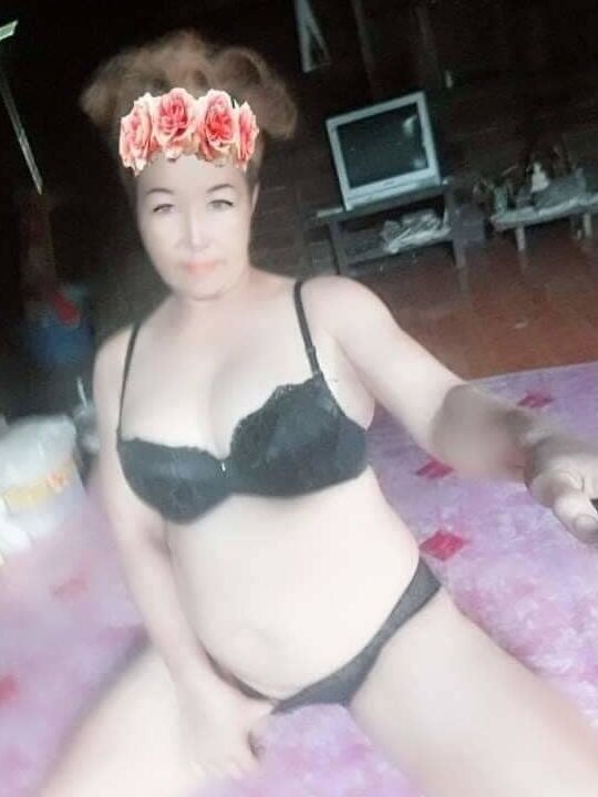 Sexy thai mother