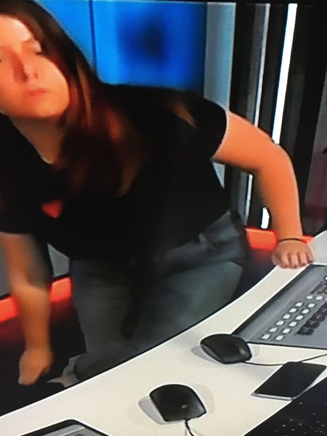 Sarah Qmusic vj Belgium