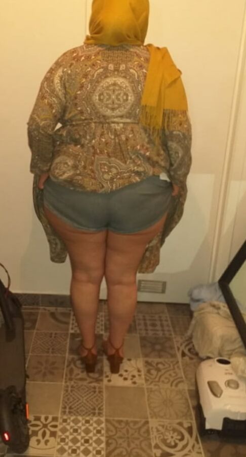Desperate Singel Arab Moms who want the BBC