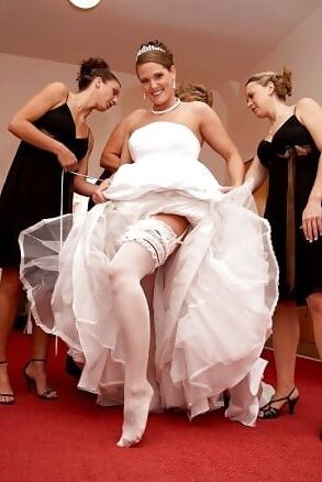 Here cums the bride