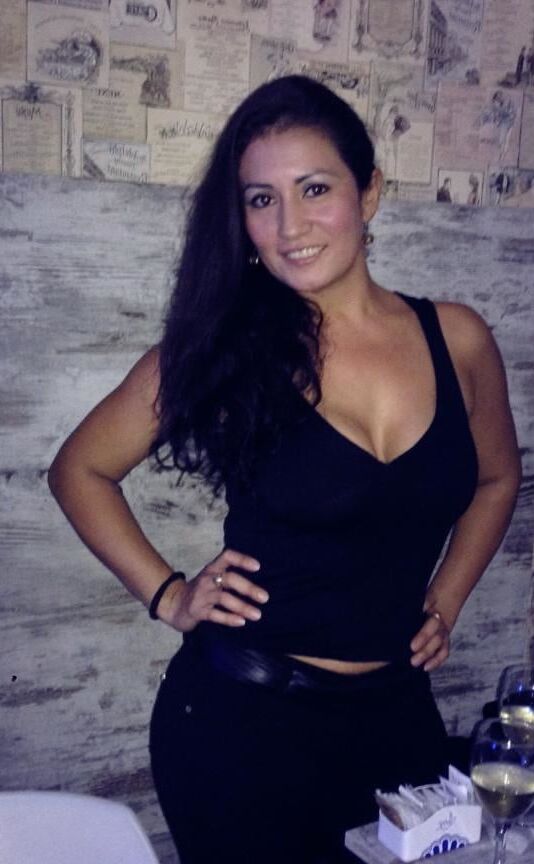 Mafer, a beautiful and fucking wife, to cum on her precious