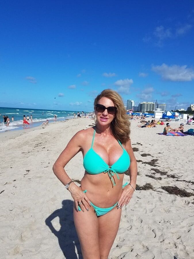 MILF Wives - Bikinis -