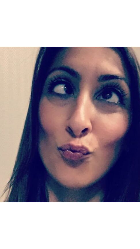 Une MILF Turque (A Turkish MILF)