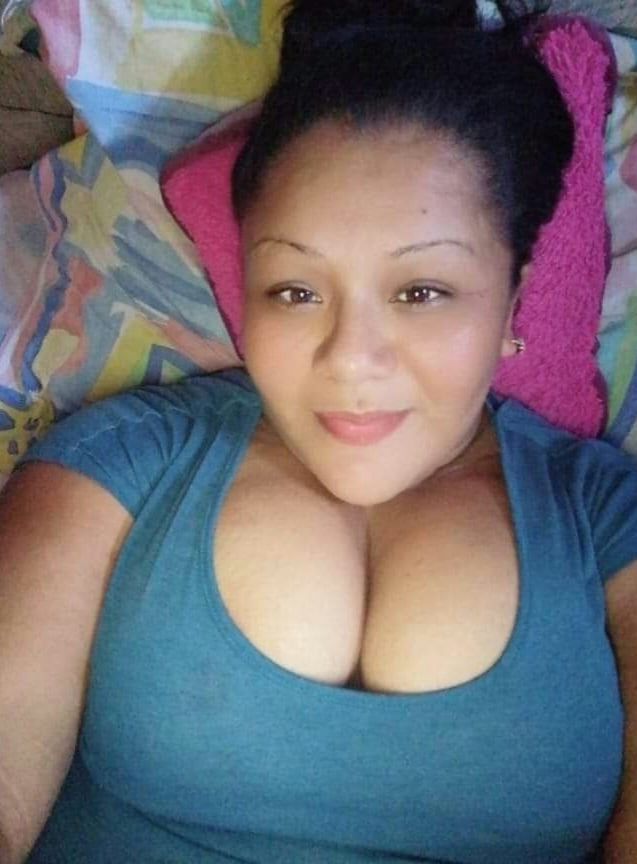 LINDAS TETOONAS LATINBUSTY