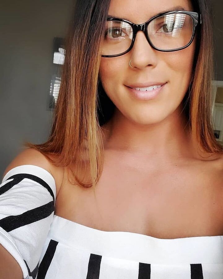 Ko je ova MILF?