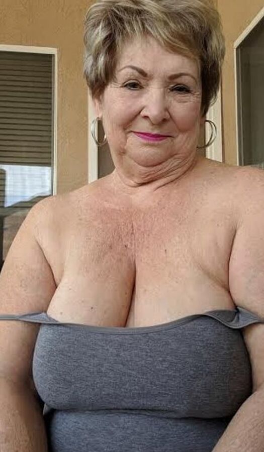 Bbw mix (Granny)