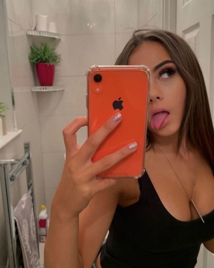 Tongues Out - vol