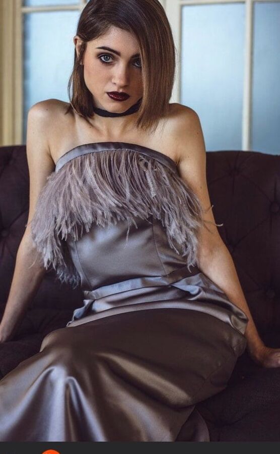 Celebrity Hot - Natalia Dyer