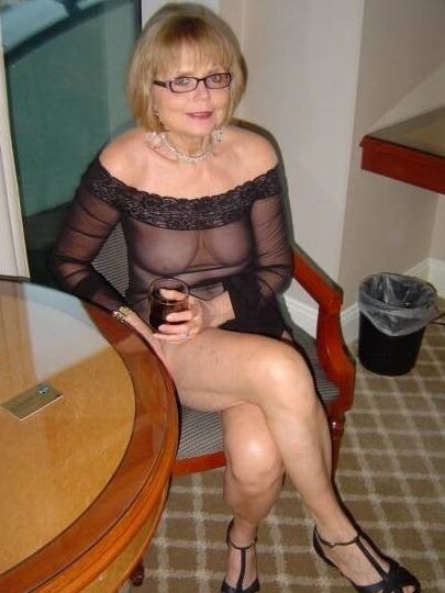 Gilfs milfs mix