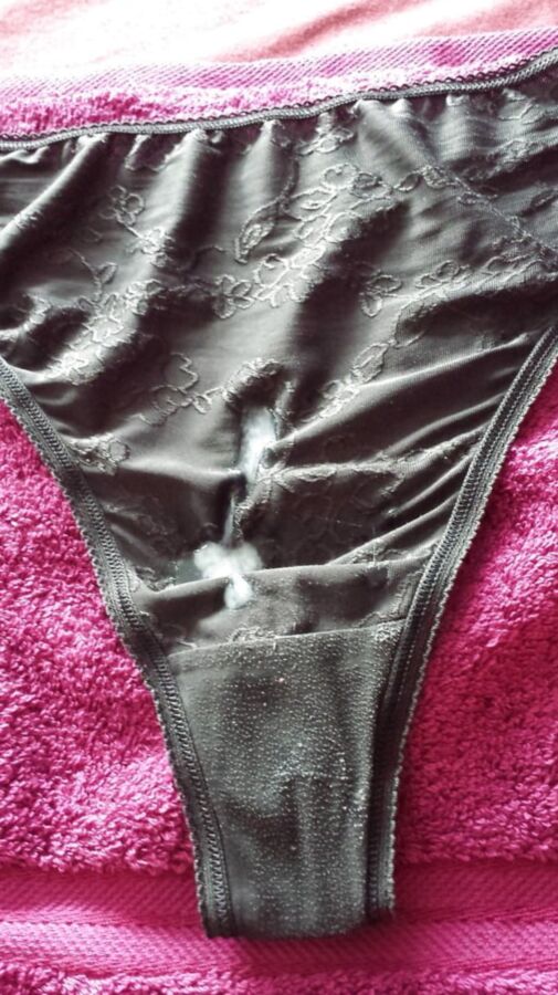Moms bra and panties cumshots