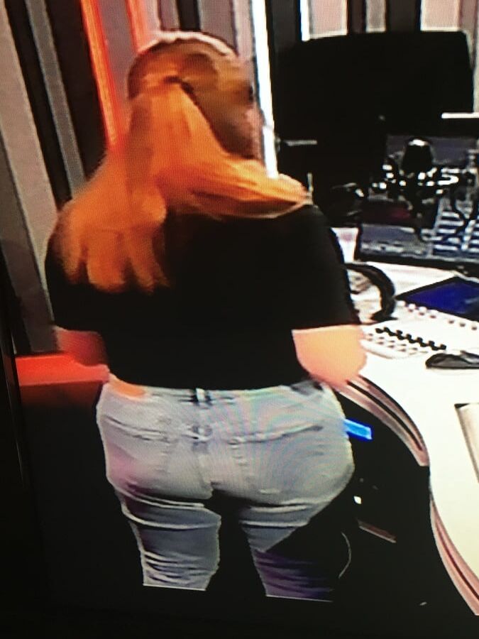 Sarah Qmusic vj Belgium