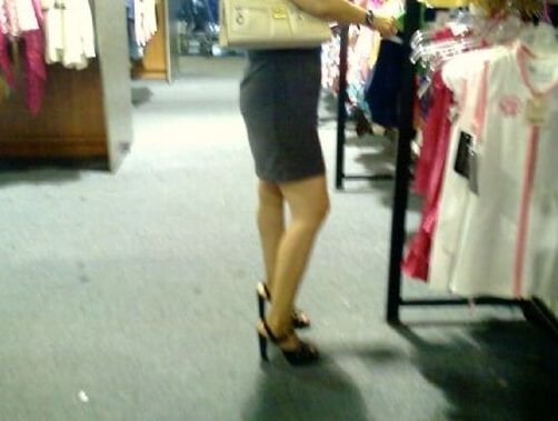 pics of women flashing for me