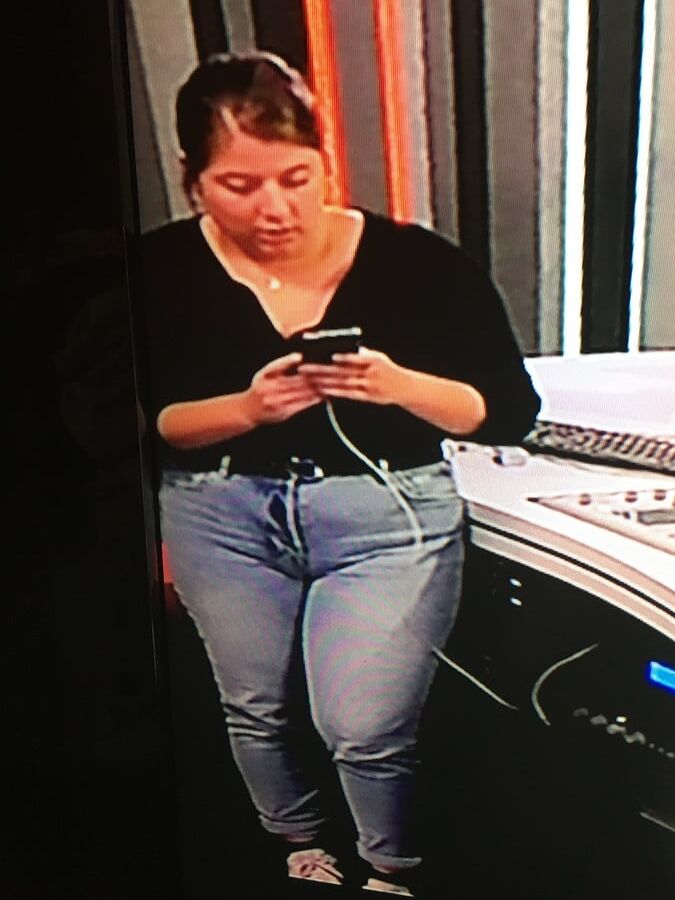 Sarah Qmusic vj Belgium