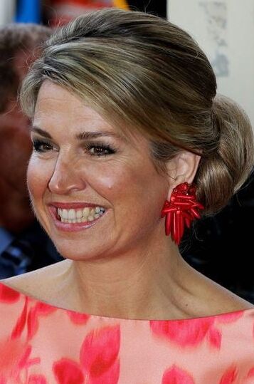 GROSSE DINDE REINE MAXIMA DES PAYS BAS