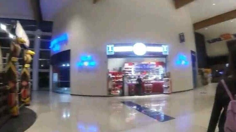 Troietta italiana al centro commerciale di Assago