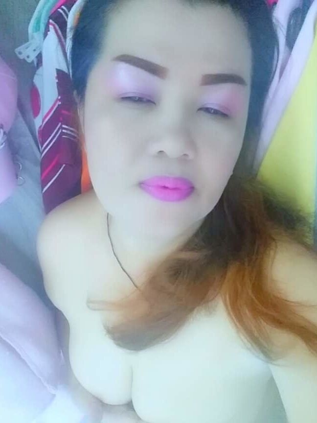 Sexy thai mother