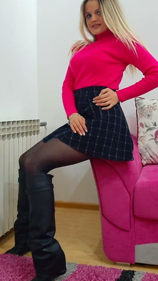 PANTYHOSE GIRLS