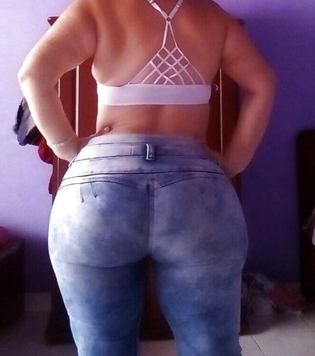 Hermosa madura culona